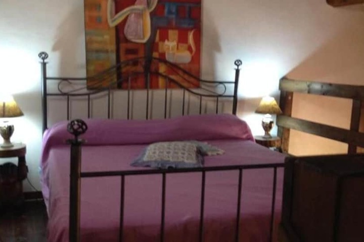 Room 6 of 27