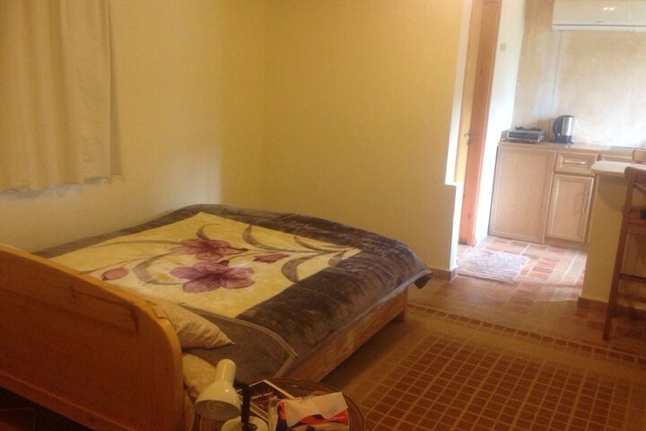 Room 3 of 44