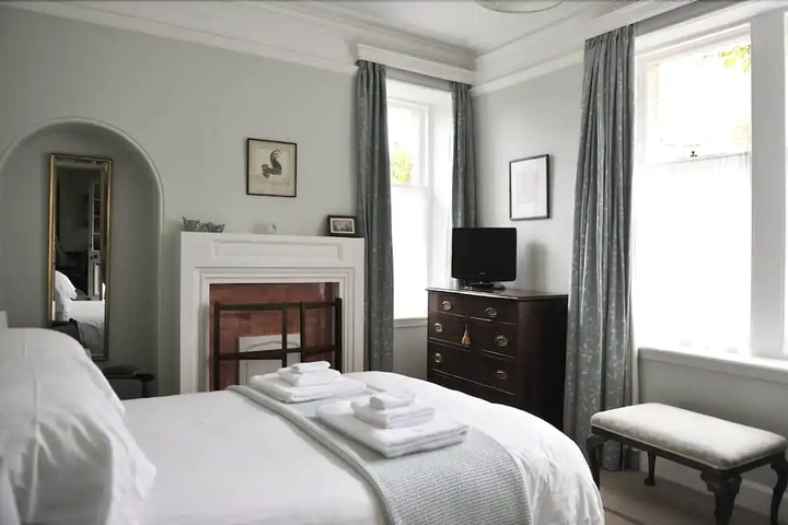 guest_rooms