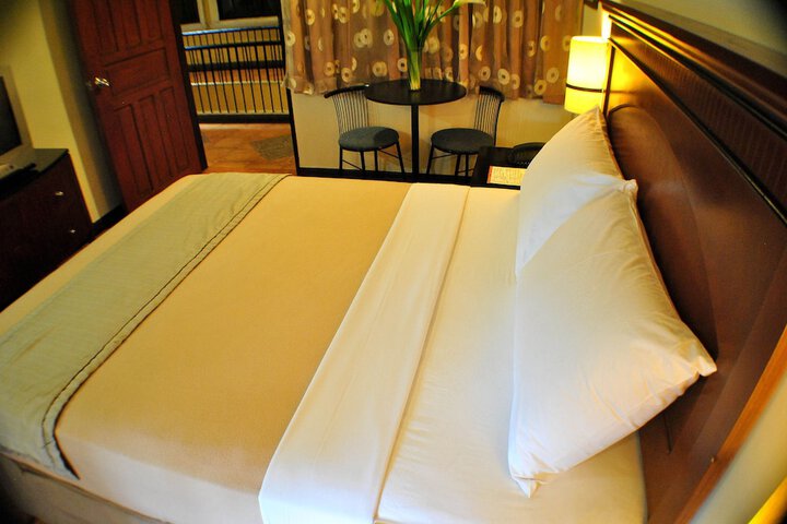 Room 10 of 53