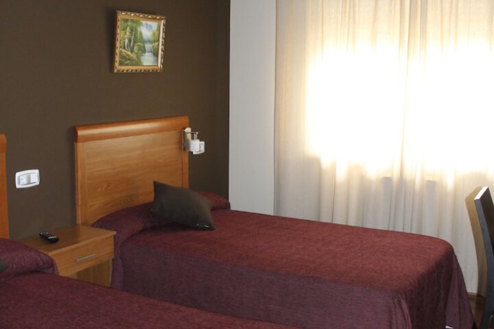 Room 6 of 43