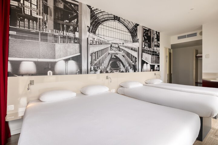 Room 19 of 43