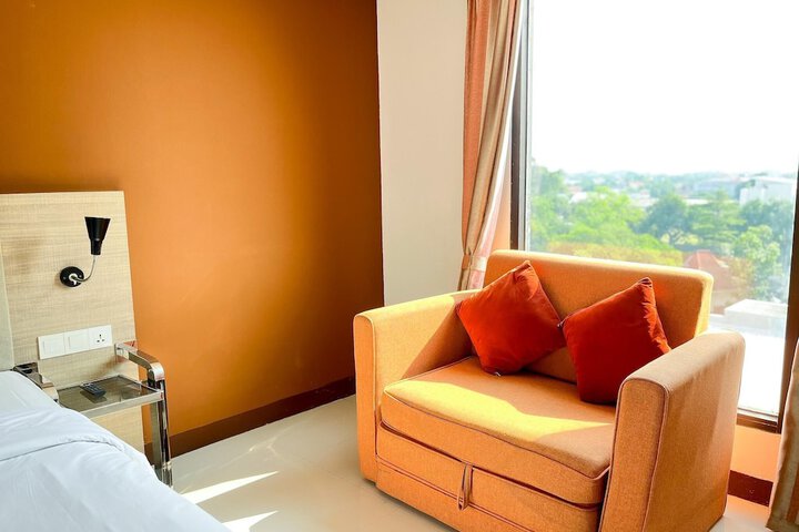 Room 18 of 90