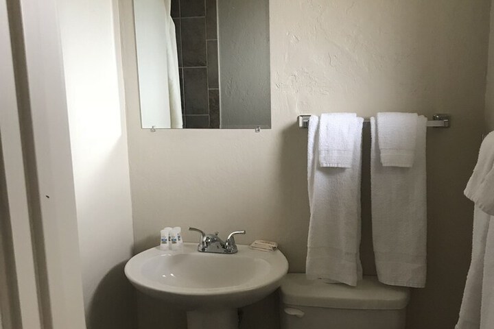 Room 12 of 22
