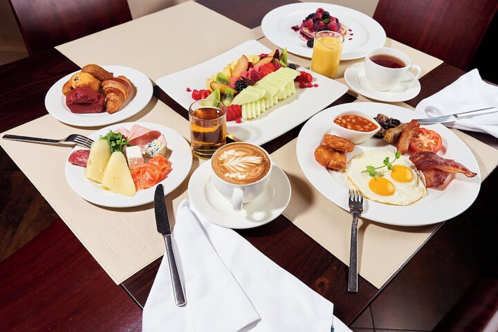 Dining 206 of 267