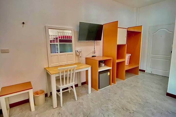 Room 8 of 54