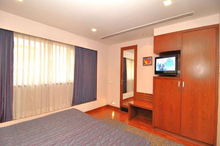 Room 20 of 51