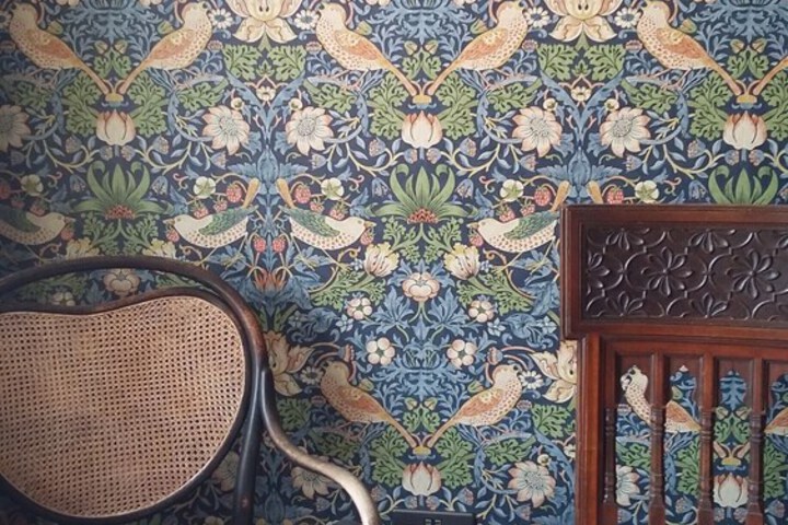 Room 16 of 32