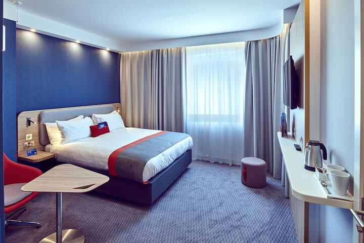 Room 18 of 52