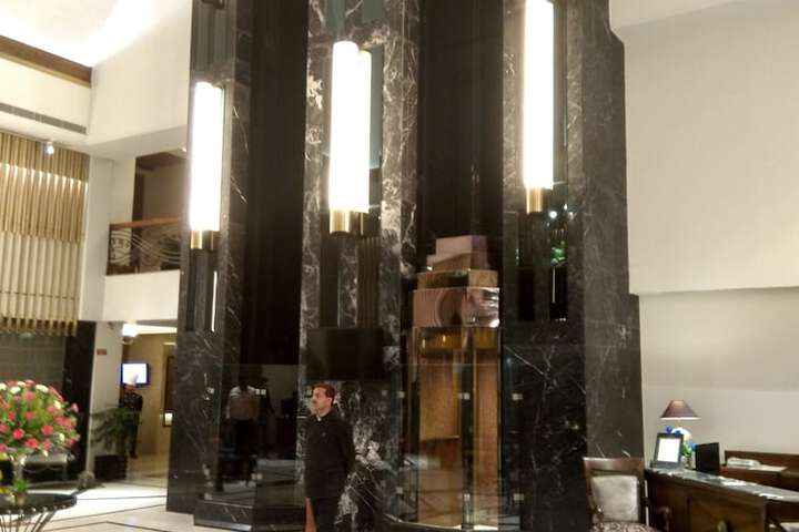 Guest Lobby