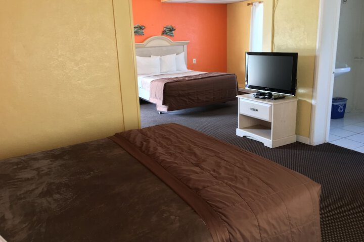 Room 8 of 49