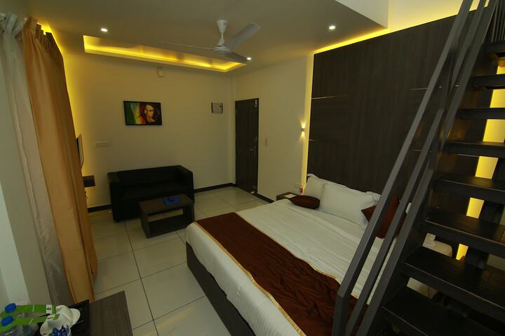 Room 10 of 25
