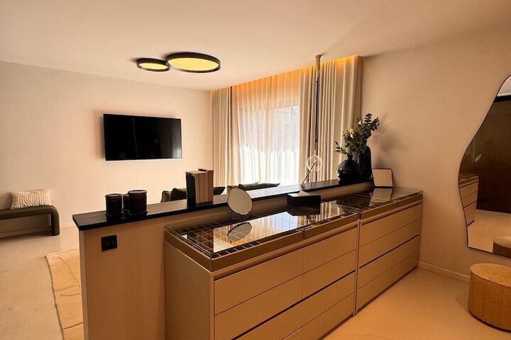 Room 54 of 217