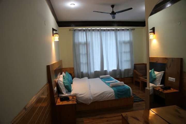 Room 14 of 25