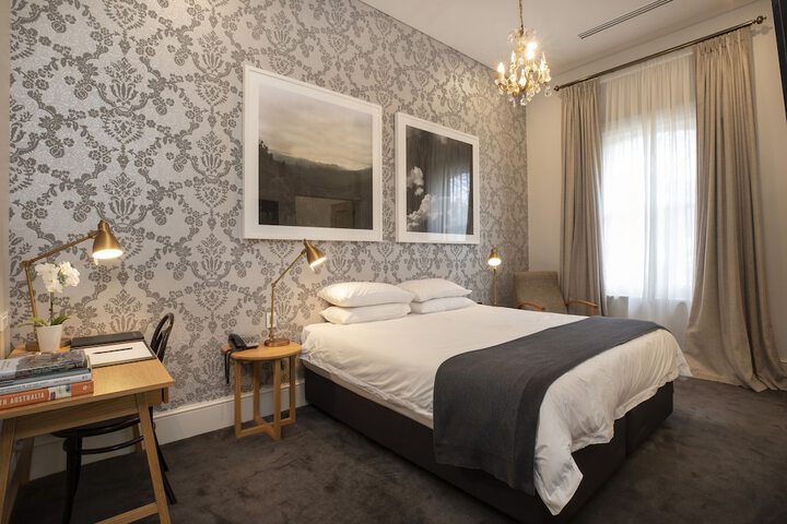 Room 8 of 24