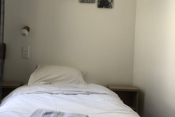 Room 24 of 46