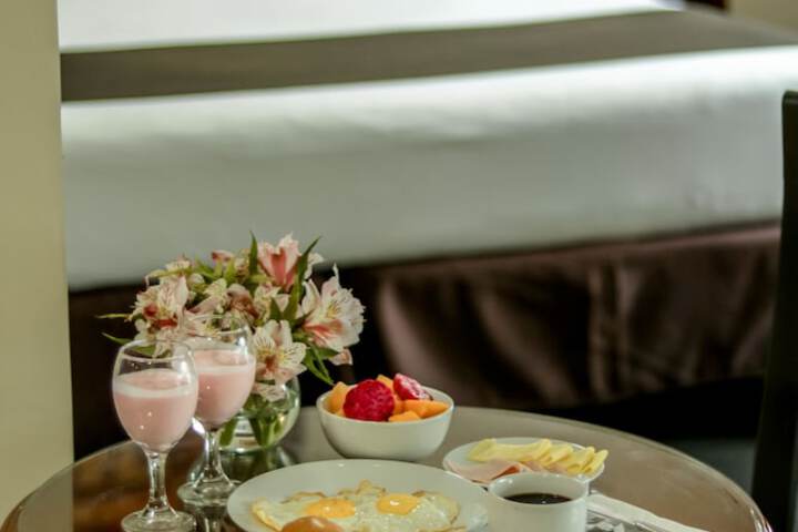 Breakfast/Coffee Service 67 of 79