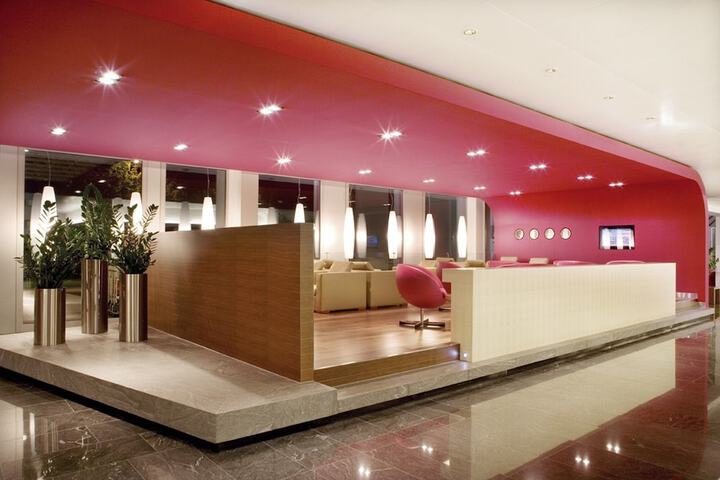 Entrance & Lobby