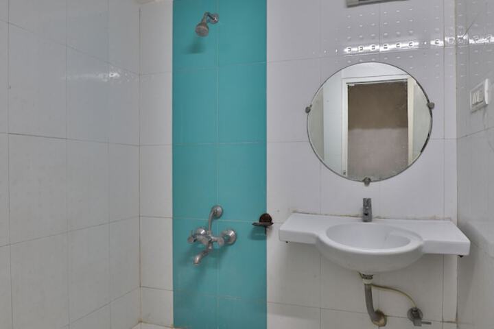 Room 10 of 47