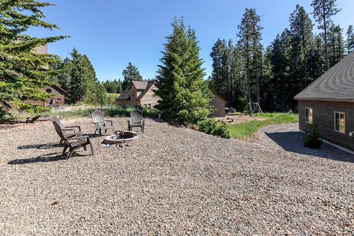 Property Grounds 17 of 18