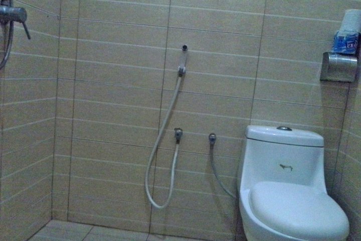 Room 13 of 24