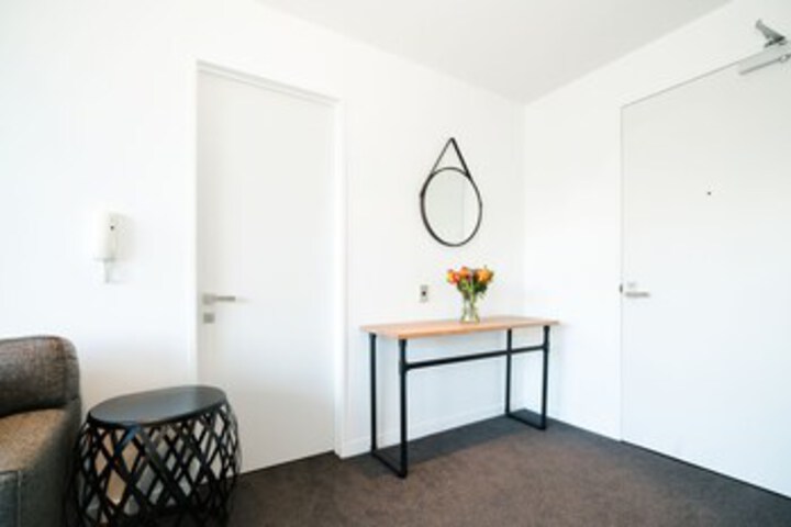 Room 13 of 28