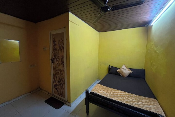 Room 7 of 36