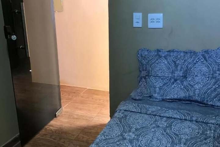 Room 32 of 48