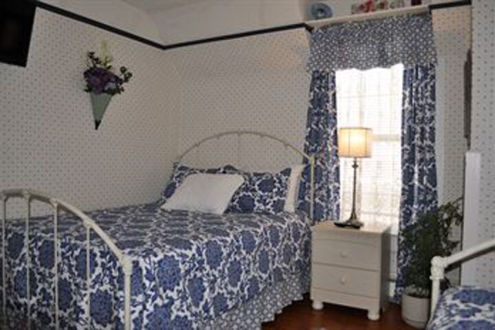 Room 13 of 39