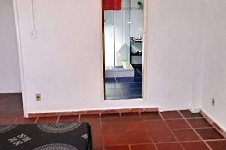 Room 12 of 42