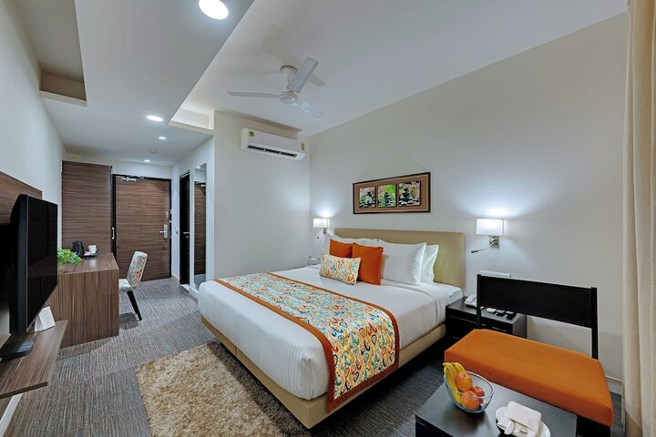 Room 4 of 20