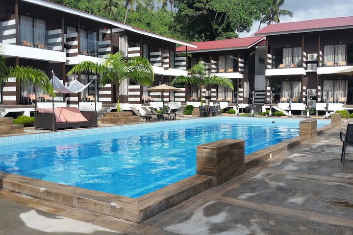 Pool 93 of 147