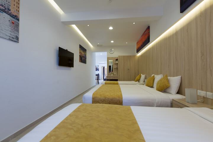 Room 17 of 43
