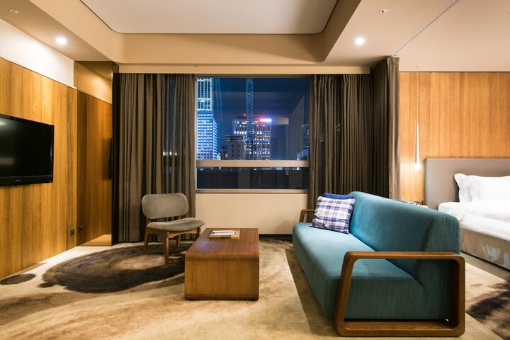 Room 34 of 64
