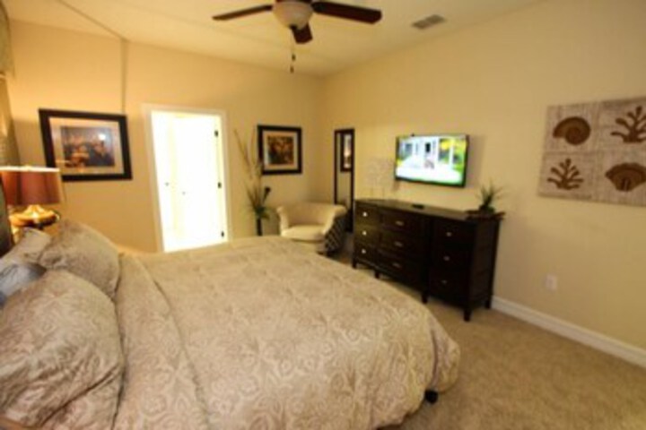 Room 17 of 24