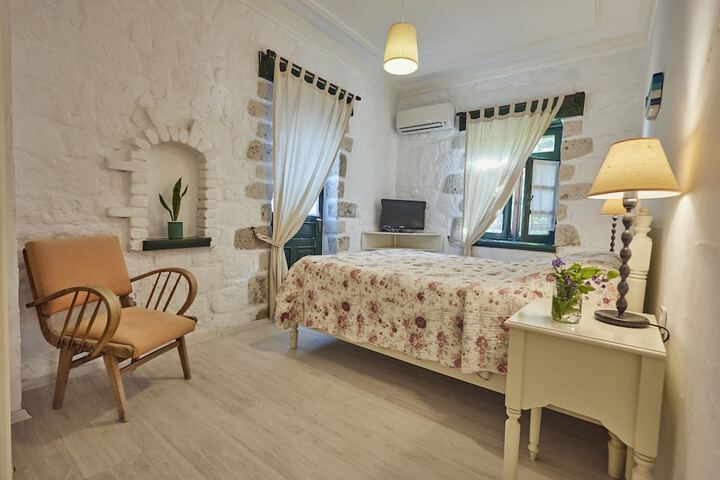 Room 17 of 114