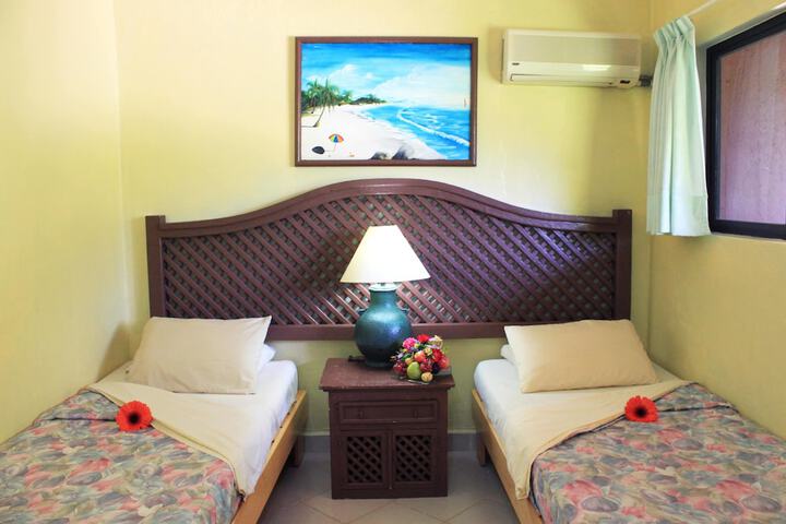 Room 4 of 30