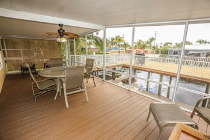 Terrace/Patio 4 of 22