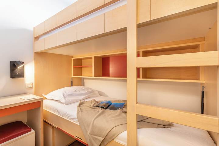 Room 11 of 124