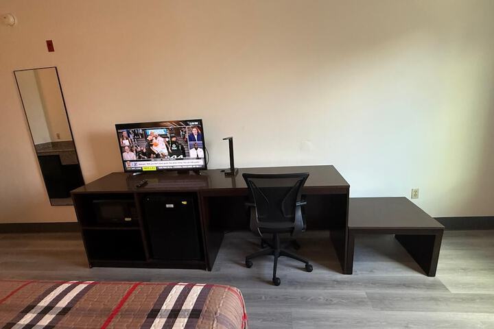 Room 22 of 39
