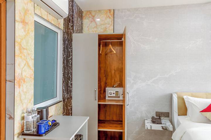 Room 16 of 26