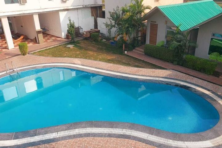 Pool 17 of 26