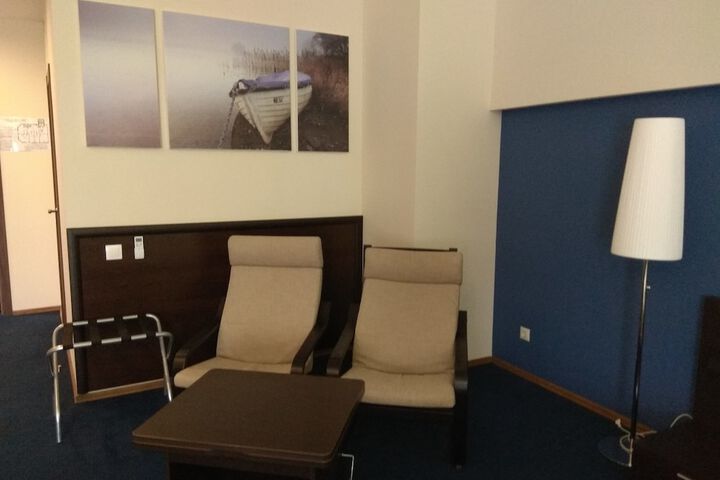 Room 18 of 22