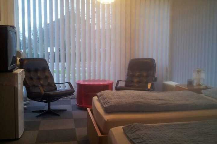 Room 18 of 34