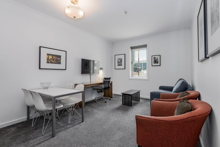 Room 35 of 66