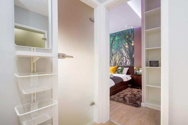 Room 17 of 62