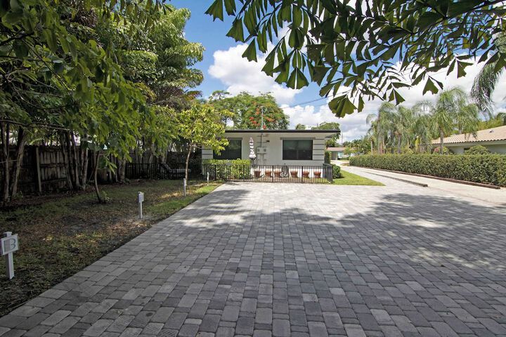 Property Grounds 17 of 25