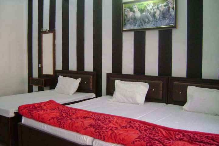 Room 7 of 29