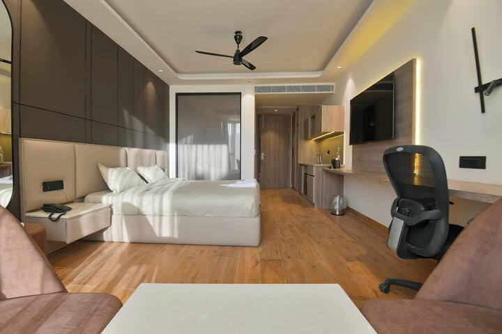 Room 7 of 26