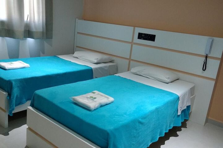 Room 13 of 30